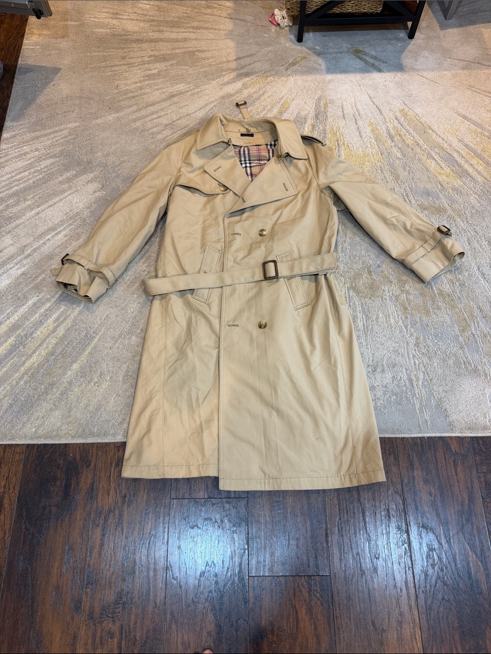 Burberry Long Waterloo Heritage Trench Coat in size L made in Poland Classic Fit